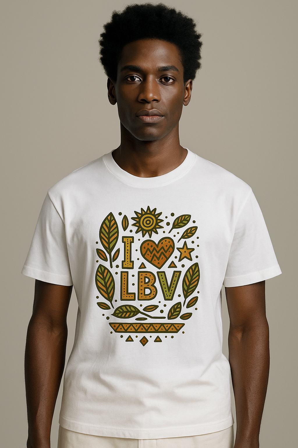 T-shirt blanc en coton bio avec motif artistique “I ❤ LBV” et feuilles de badamier – Élisabeth Akaïa Kaï.