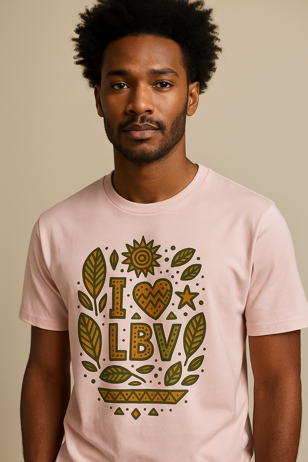 T-shirt rose coton bio avec motif artistique “I ❤ LBV” et design feuilles badamier en vert et orange.