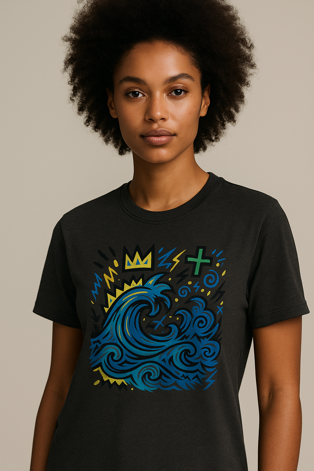 T-shirt Ondja gris foncé chiné unisexe coton biologique, imprimé artistique vague bleue et couronne jaune, slow fashion afro luxe