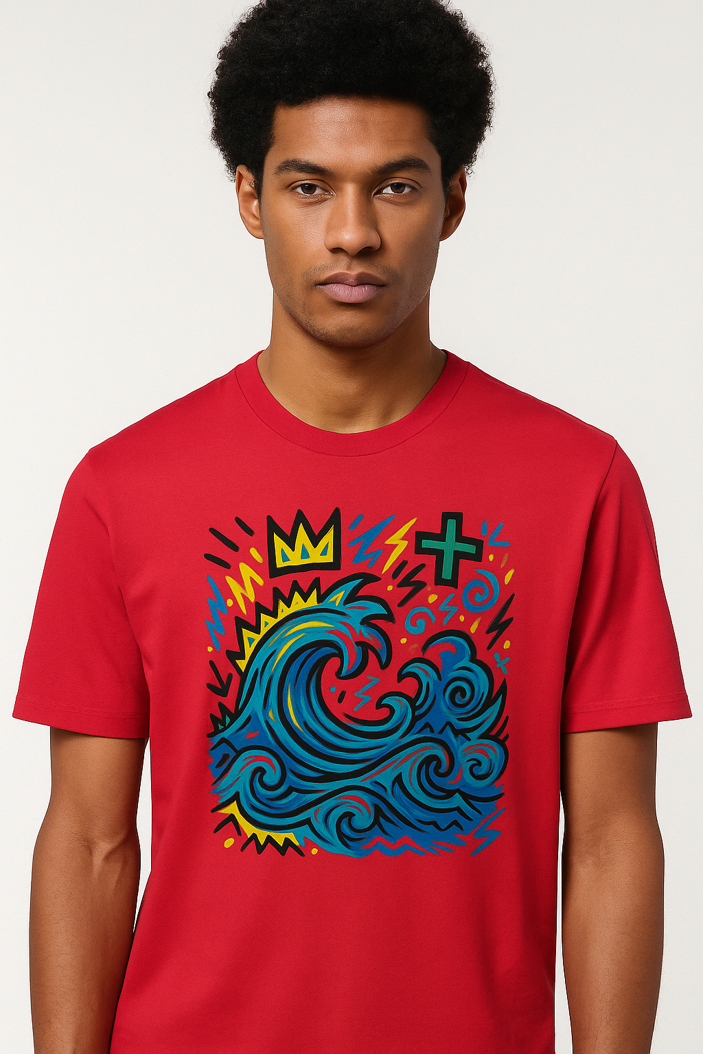 T-shirt Ondja rouge vif unisexe coton bio certifié, motif coloré vague bleue stylisée et symboles graphiques, afro luxe