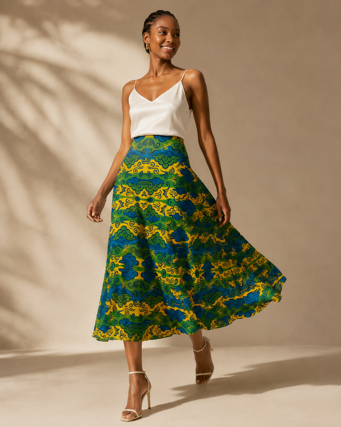 Pensée pour accompagner le mouvement naturel du corps, la jupe Essondo dévoile toute sa fluidité à chaque pas. Une création artistique mêlant confort, élégance et sophistication contemporaine.