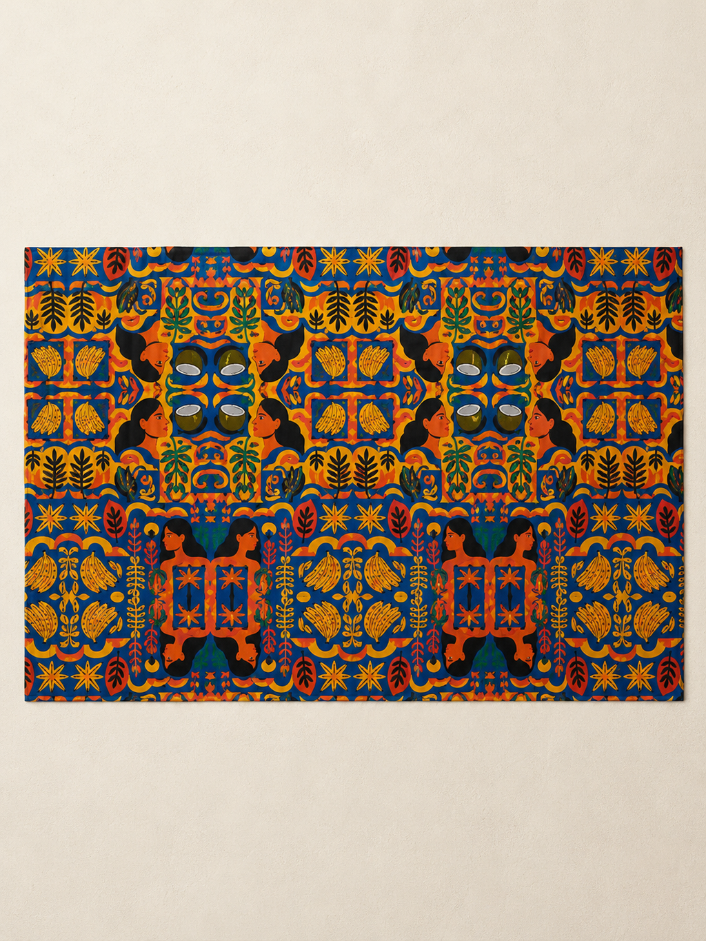 Vue complete du pareo Isla Sol deploie afin de decouvrir l'ensemble du motif artistique imagine par Elisabeth Akaia Kai. Ideal pour apprecier tous les details de la composition.