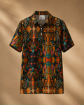 Ce polo homme artistique signé ELISABETH AKAIA KAI transforme le vêtement en pièce d’expression. Motifs afro contemporains, coupe élégante et confection premium en édition limitée.