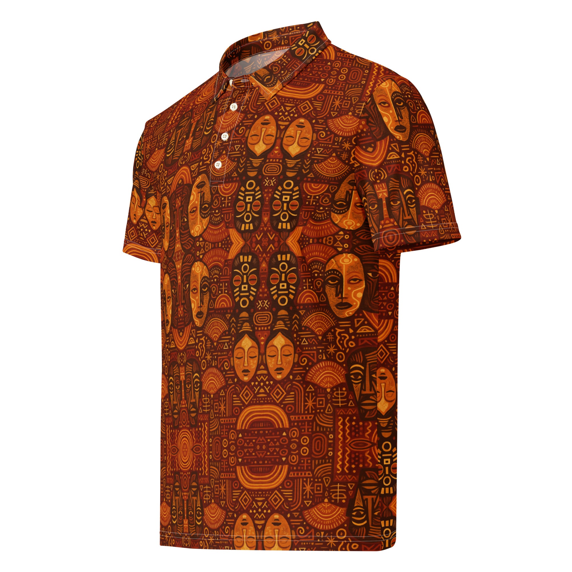 Polo Ndaïa en vue avant trois-quarts, coupe slim fit et imprimé artistique inspiré des rituels solaires, avec motifs multiculturels riches et colorés.