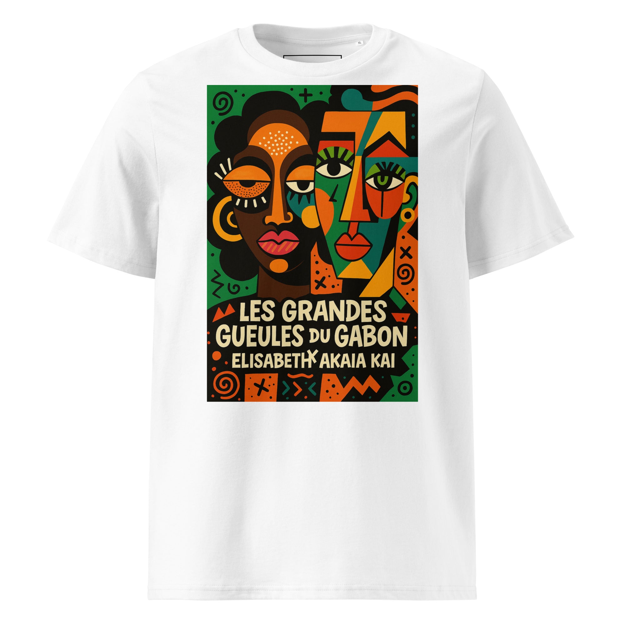 T-shirt blanc Les Grandes Gueules du Gabon avec grande illustration graphique colorée, mode gabonaise Élisabeth Akaïa Kaï.