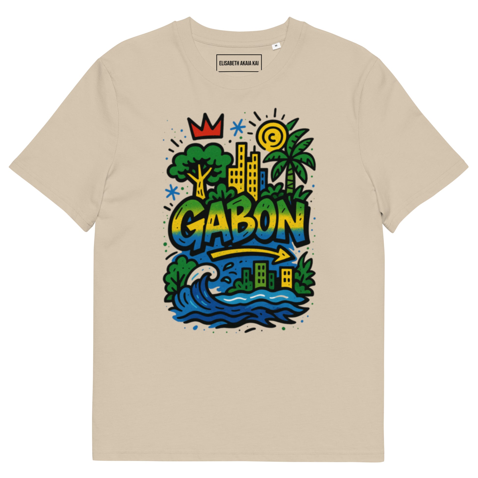 T-shirt beige sable en coton biologique, imprimé Gabon tropical coloré, mode afro luxe et durable.