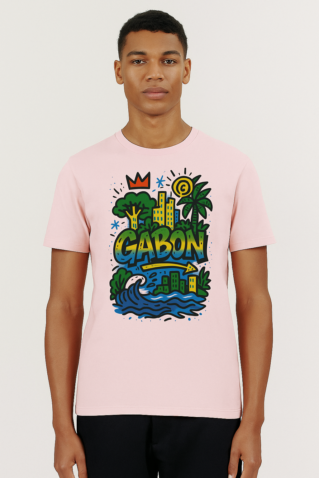 T-shirt rose clair en coton biologique, imprimé artistique Gabon tropical, mode afro luxe premium.