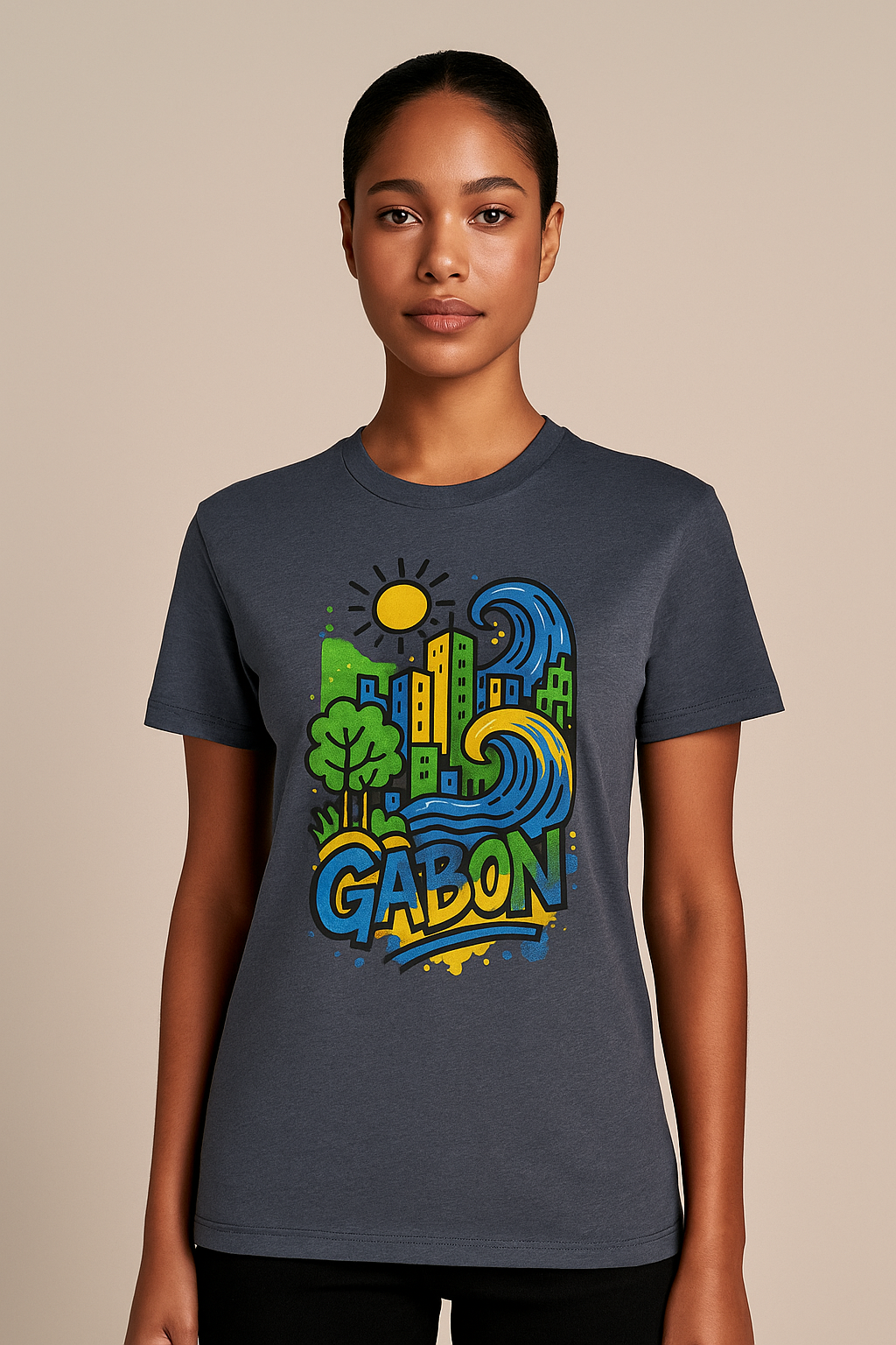 T-shirt bleu chiné Ondya en coton bio, imprimé Gabon afro luxe avec ville, soleil et vague, mode premium durable.