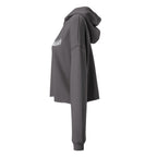 Vue de profil gauche du sweat court à capuche femme EAK, coloris Tempête, avec épaules descendues et ourlet brut.