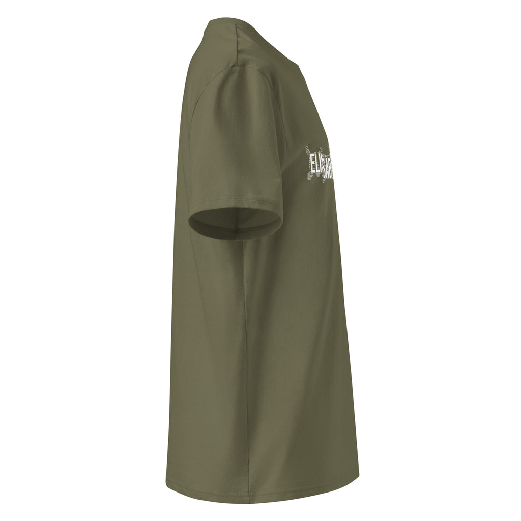 Profil droit du t-shirt KAÏ kaki pour homme, avec aperçu de son motif blanc sur la poitrine.